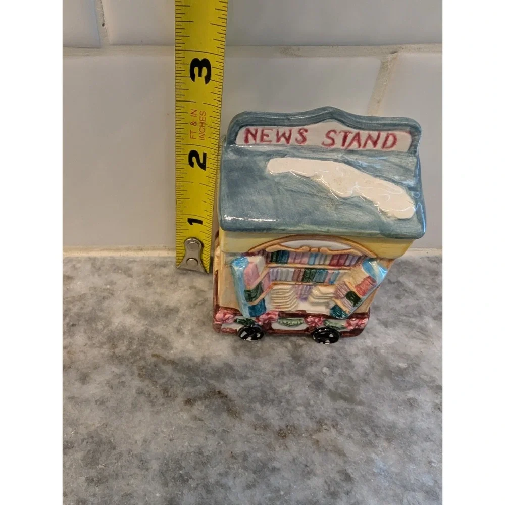 1995 Cosmos House Of Floyd Ceramic News Stand Salt/Pepper Shaker Replacement